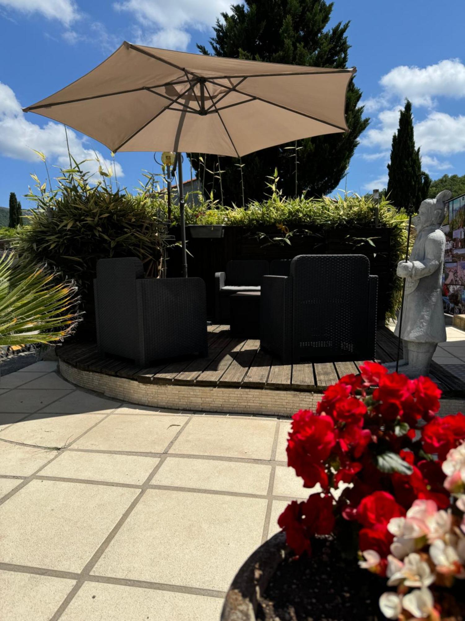 Les Bambous B&B Levens Esterno foto