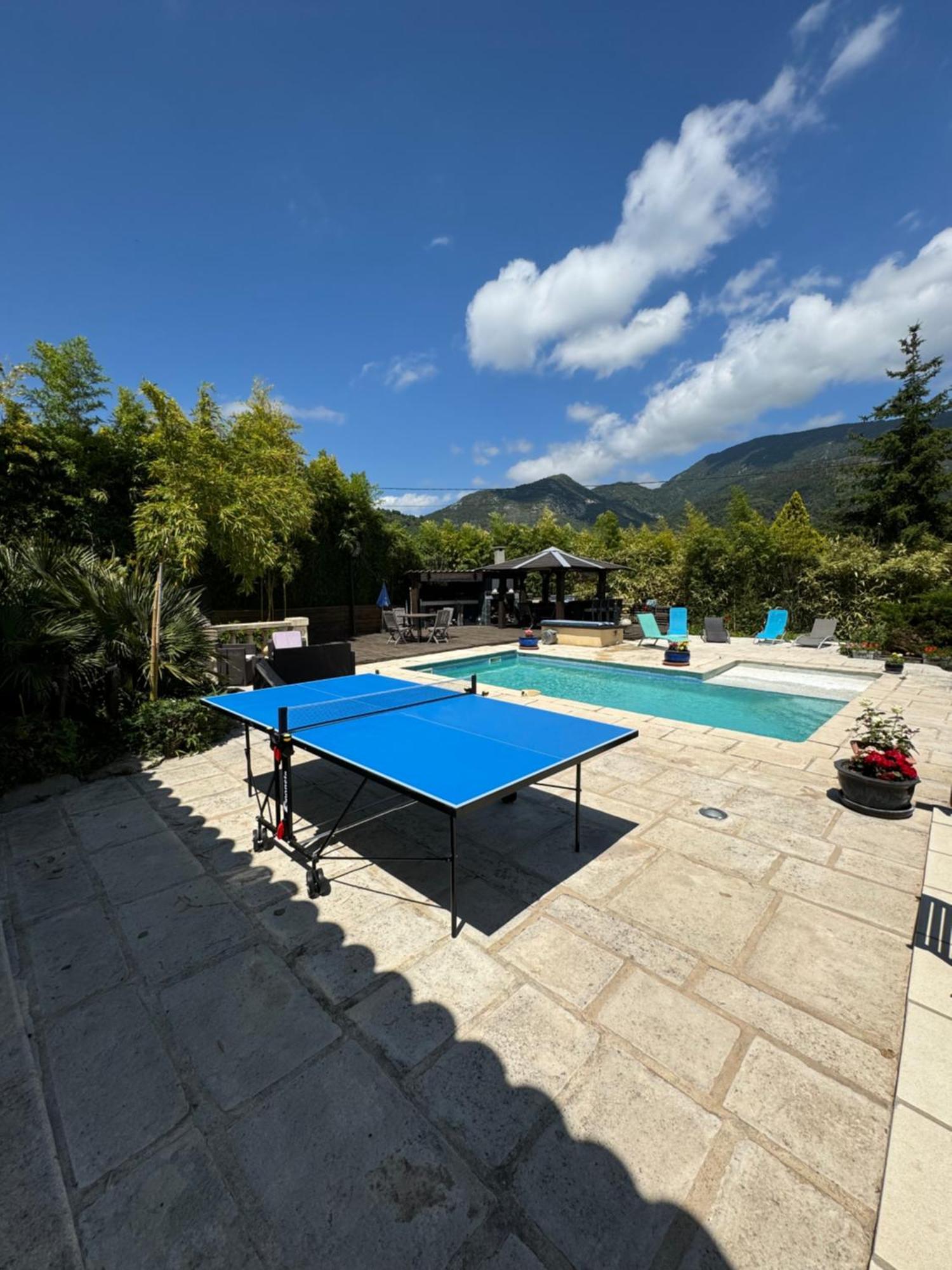 Les Bambous B&B Levens Esterno foto
